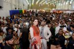 karisma kapoor at Vibrant Vivaah Ahmedabad event (6).JPG